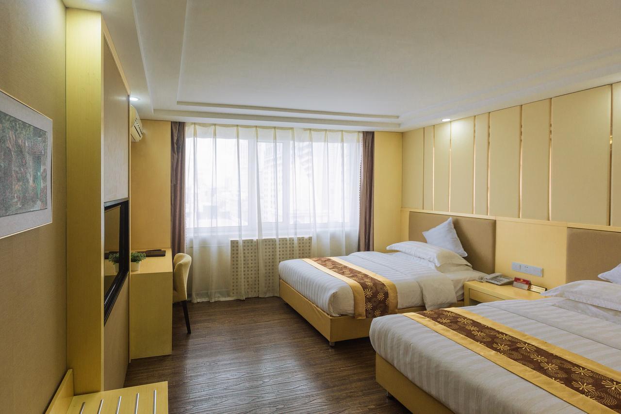 Beiguo Zhichun Business Hotel Манчжурия Экстерьер фото